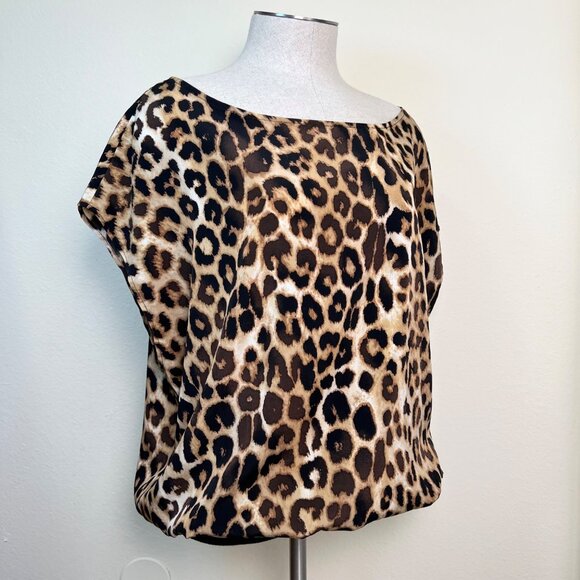 EXPRESS Leopard Print Boatneck Off-Shoulder Batwing Black Hem Tunic Blouse M - Picture 5 of 11
